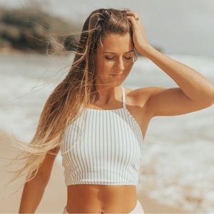 Albion switchback crop bathingsuit top